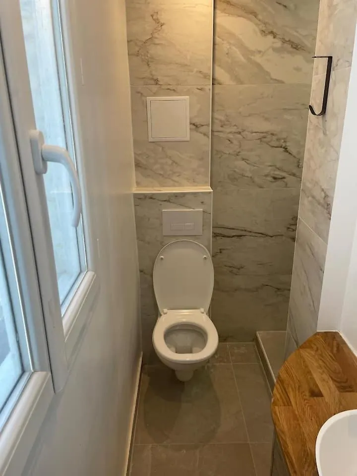 5 Persons Apartment Montparnasse Paris