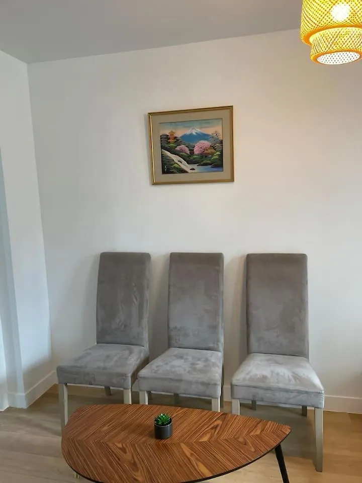 5 Persons Apartment Montparnasse location